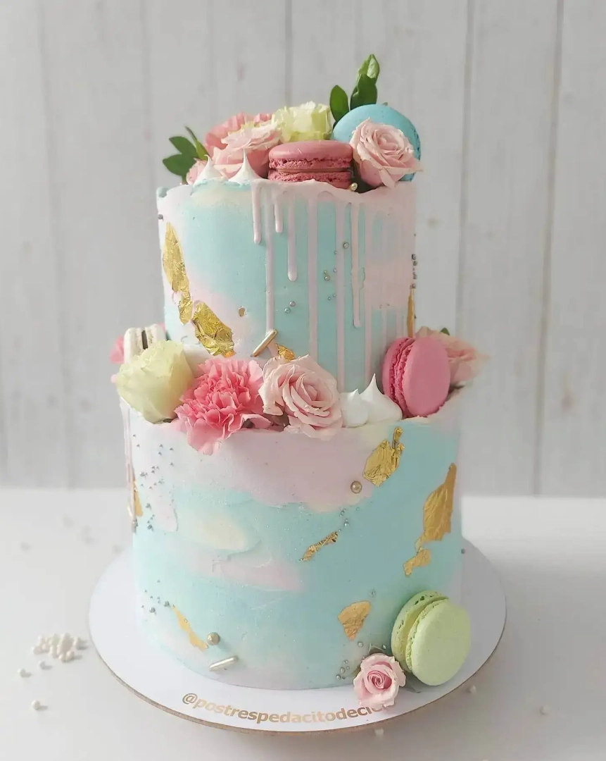 taller-de-reposteria-en-caracas-montaje-y-decoracion-pastel-de-pisos